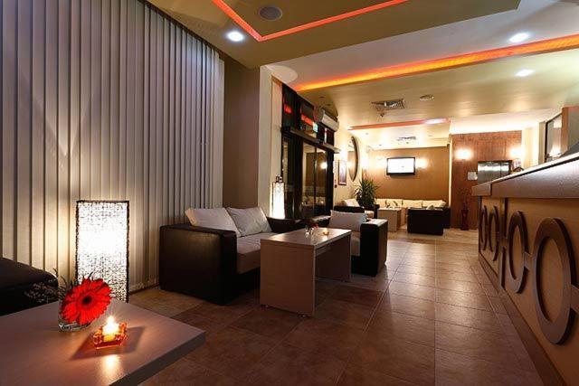 דבין Evridika Hotel מראה חיצוני תמונה